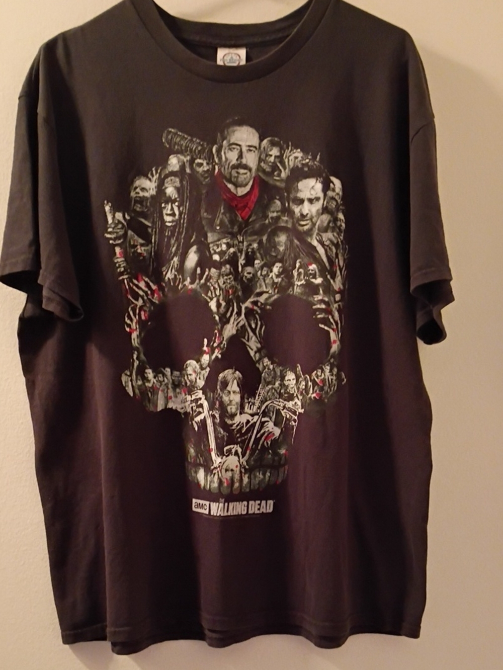 Men’s Black Walking Dead Movie T-shirt In Great Used Faded Condition On Delta